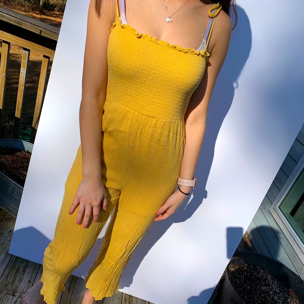 Bright and cute jumper!!